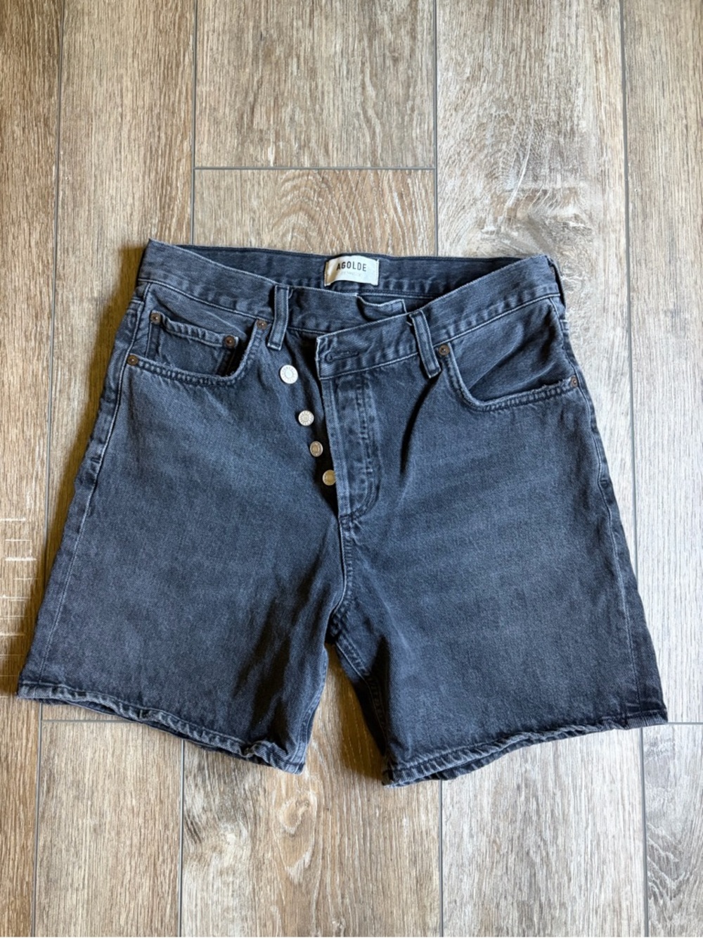 AGOLDE Criss Cross Short in Photogram 26